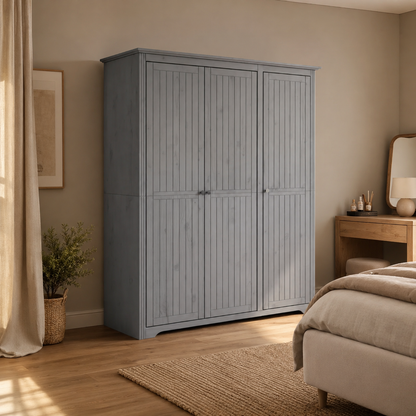 Klassischer Kleiderschrank im französischen Design, 3-türer