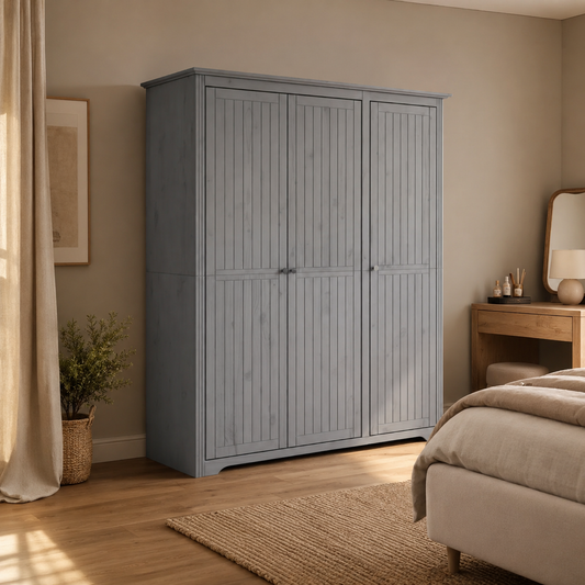 Klassischer Kleiderschrank im französischen Design, 3-türer